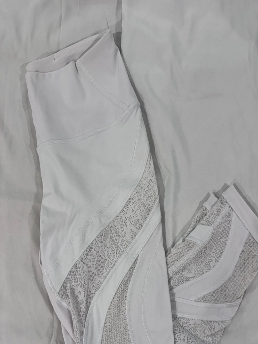 Lululemon White Crop with Lace Size 10